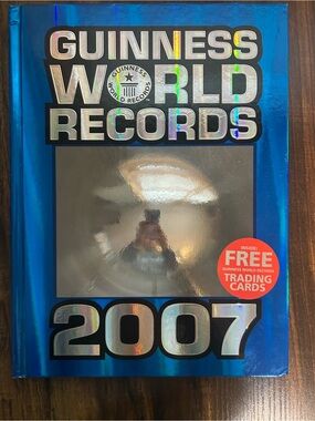 Guinness World Records 2007 - Blue Holographic Hardcover